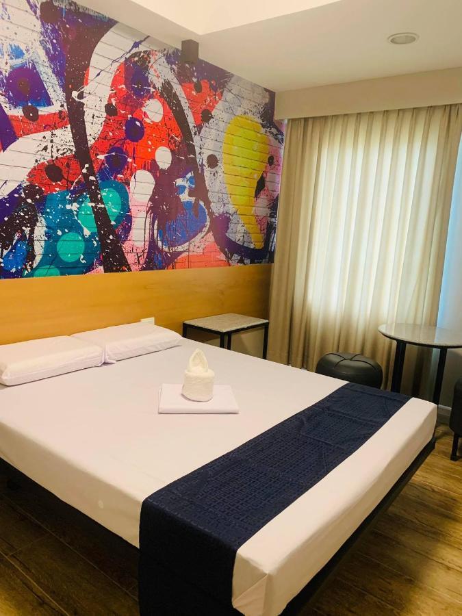 Sultana Ysabella Hotel And Event Las Piñas Kültér fotó